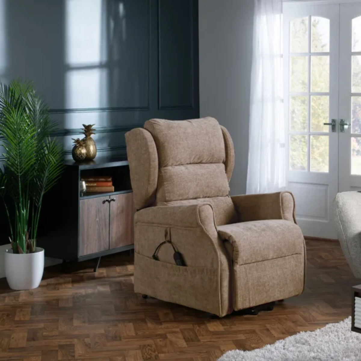 Serenita Luxury 4-Motor Riser Recliner